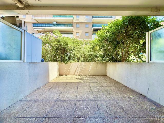 Studio avec grande terrasse et parking Marseille 13003 Secteur Saint Lazare / Belle de Mai