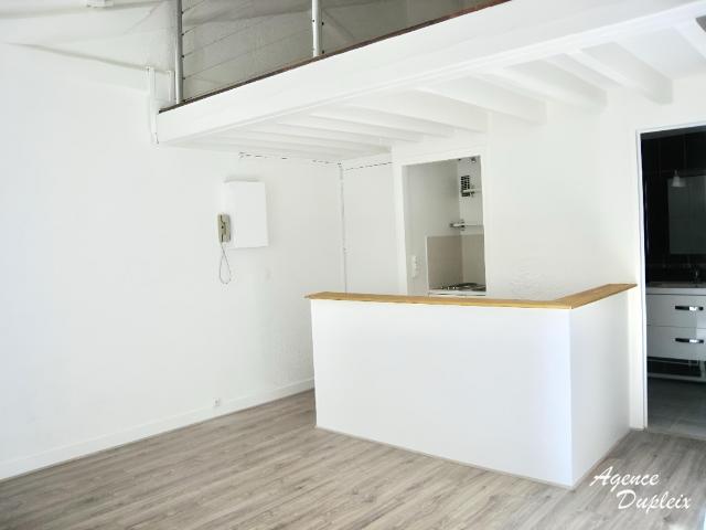 Studio avec mezzanine