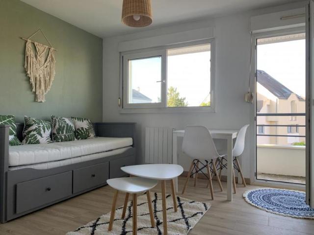 Studio avec parking et balcon