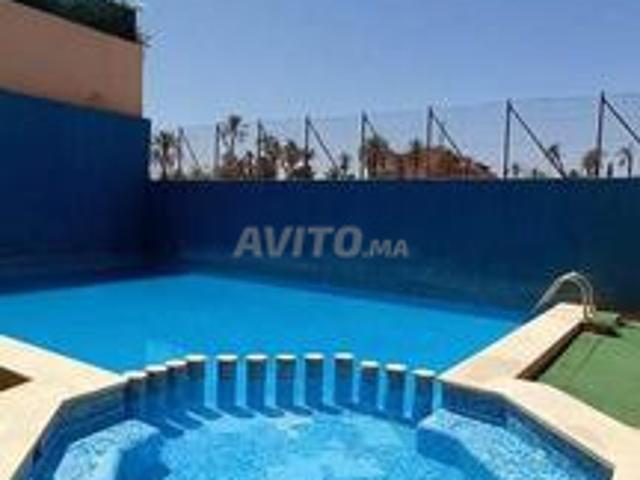 Studio avec piscine à vendre Madam plaza