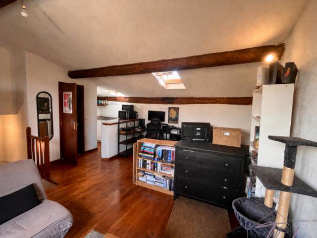 Studio avec potentiel de 30 m2 à proximité immédiate de la g