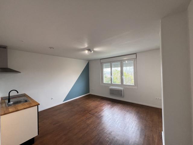 studio avec place de parking 47000 agen