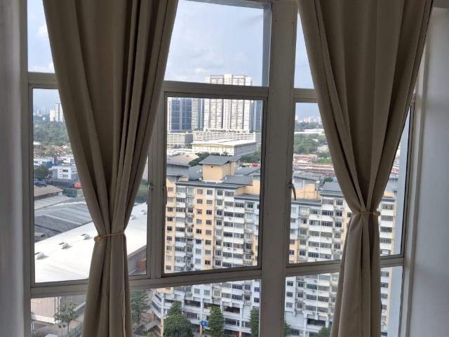 Studio Avenue Crest, Shah Alam, Batu 3, Sek 22. Near Glenmarie. 24 hour security! Nearby Msu, Aeon, Giant, esco