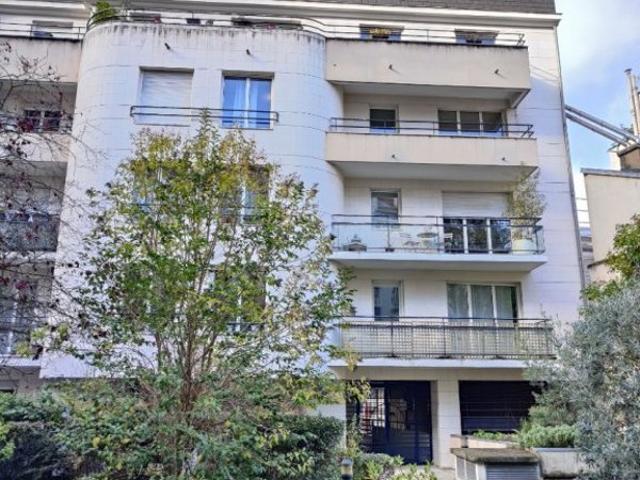 STUDIO BOULOGNE