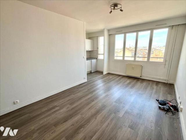 STUDIO BOULEVARD DU GENERAL LECLERC 51100 REIMS
