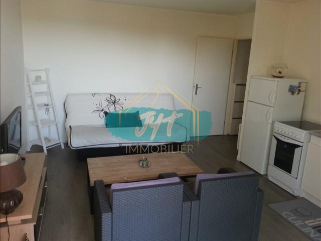 STUDIO + BALCON ET PARKING EN SOUS SOL LOUVRES