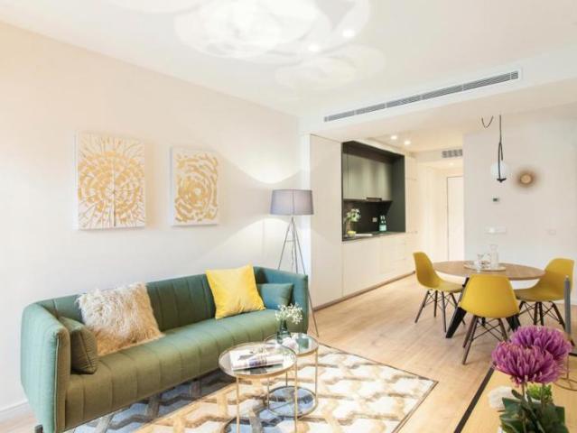 Studio balcon + parking