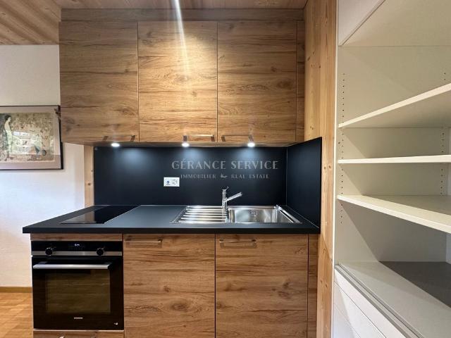 Studio Bercière 10 month rental, from April 15