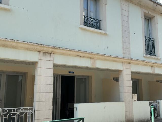 studio bis meublé – Bail etudiant sept à juin – LES SABLES D’OLONNE