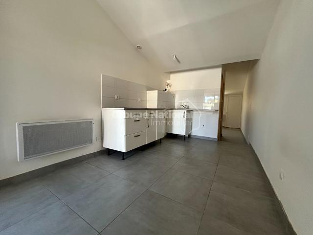Studio bis de 25 m² avec cour privative