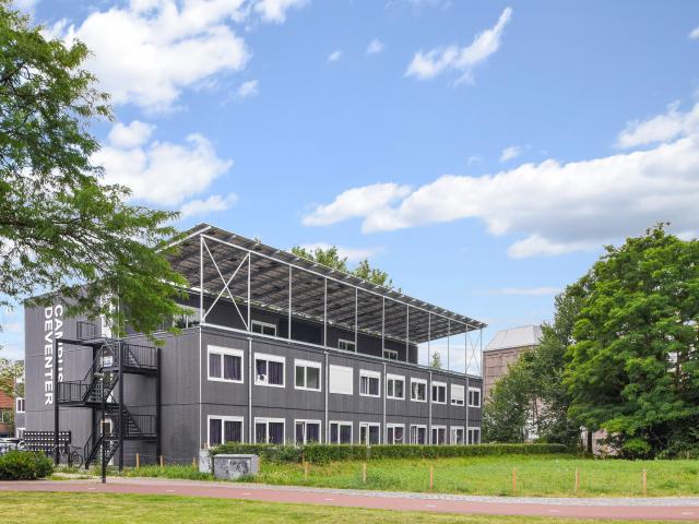 Studio G.J. Leonard Ankersmitlaan 61 F74 7411 AS Deventer