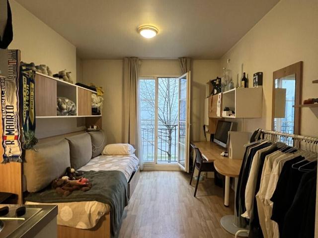 Studio Gare de Vanves