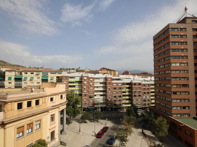 Studio Granada Constitucion