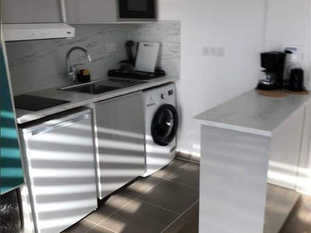 Studio dans en banlieue de Paris, 92800: 31 m² — #4210