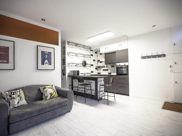 Studio dans le 92ème banlieue de Paris Hauts de Seine, 92200: 35 m² — #4365