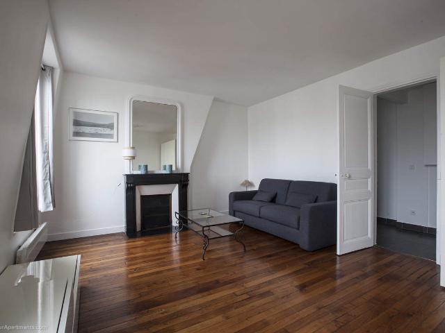 Studio dans le 14ème arrondissement de Paris, 75014: 30 m² — #4378
