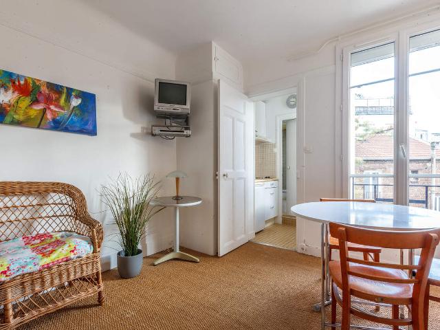 Studio dans le 15ème arrondissement de Paris, 75015: 16 m² — #4507