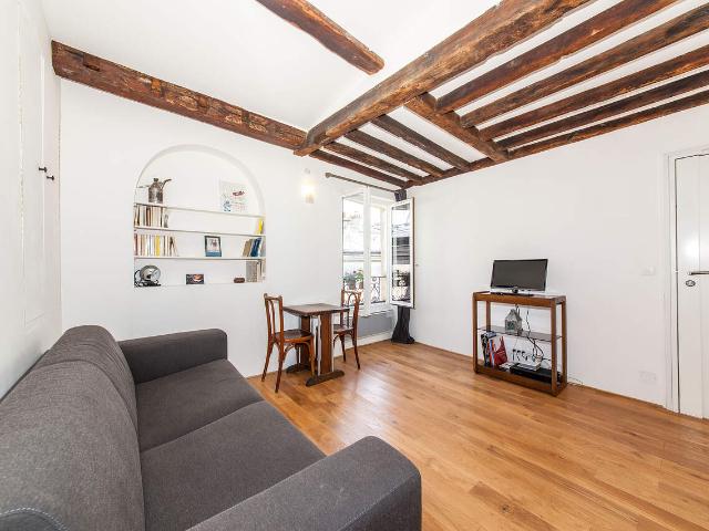 Studio dans le 18ème arrondissement de Paris, 75018: 20 m² — #2423