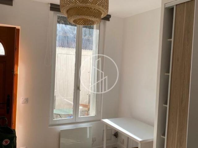 studio de 14 m² RENOVE sur cour en RCH
