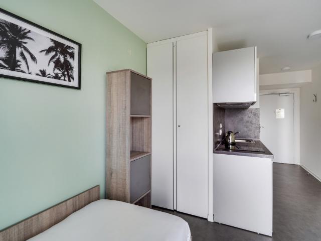 Studio de 18 à 19m² meublé et équipé