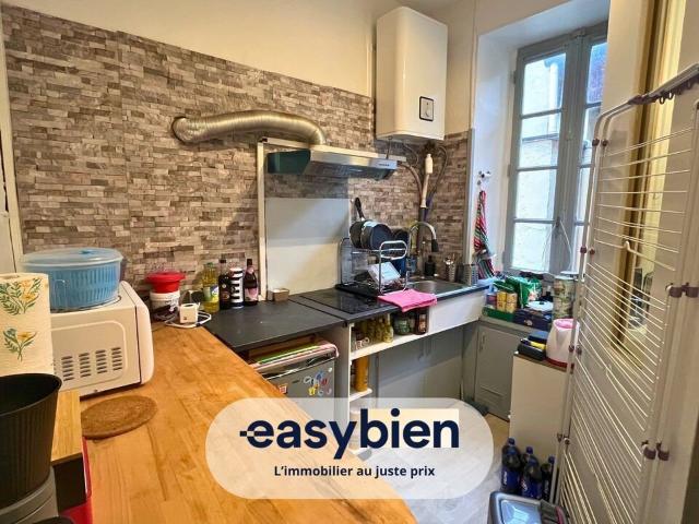 Studio de 18m2 avec box dans le centre ville de Pau