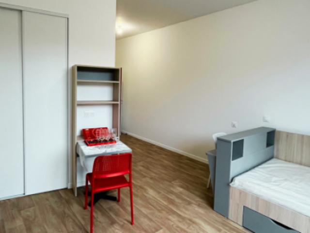 Studio de 19 à 20m² meublé et équipé