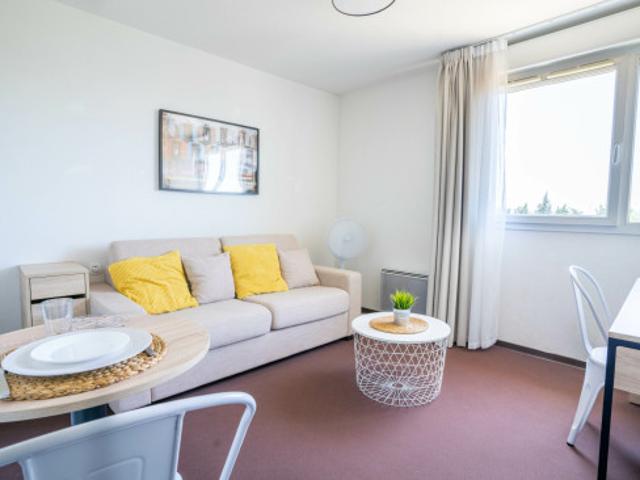 Studio de 20 à 24m² meublé et équipé