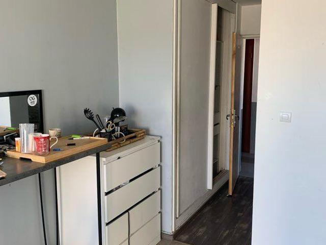 Studio de 20 m2 à Talence avec balcon parking