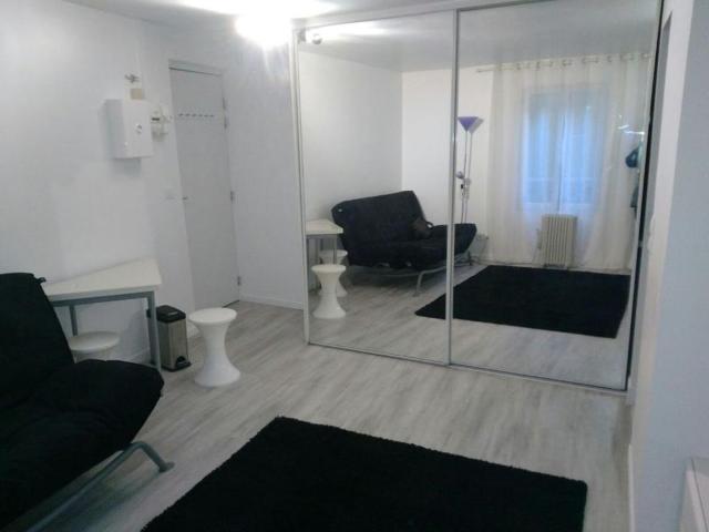 Studio de 20m2 à louer sur Paris 10