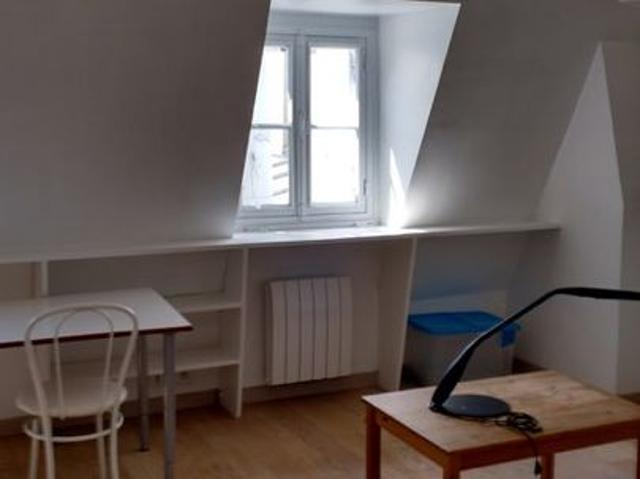 Studio de 21m2 à louer sur Paris 10