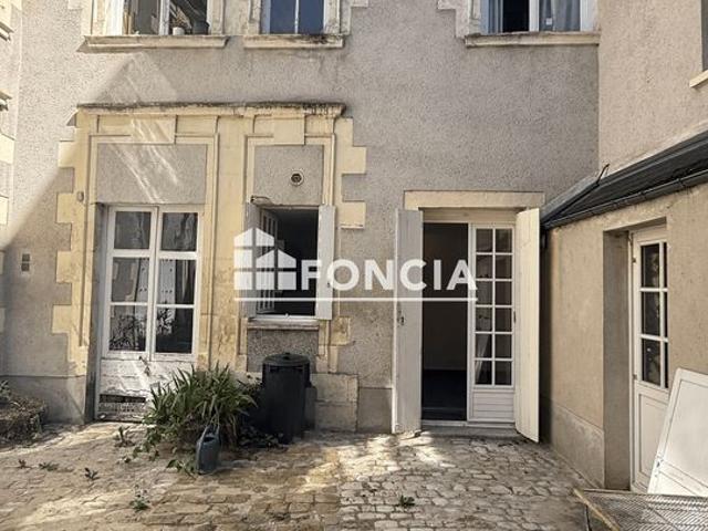 Studio de 22 m² proche Martroi, au calme en fond de cour. Emplacement idéal, parfait pour un investissement ou un pied à terre
