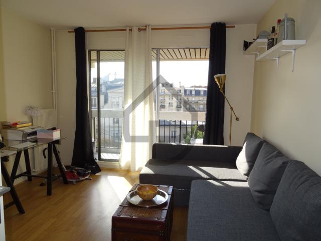 STUDIO DE 22M2 AVEC BALCON