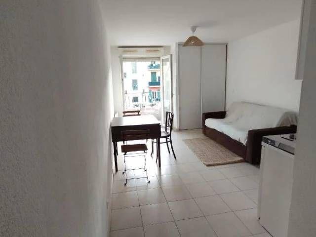 Studio de 22m² avec balcon dans une résidence