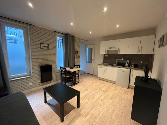 Studio de 23 m2 SECTEUR PLACE FOURNEYRON