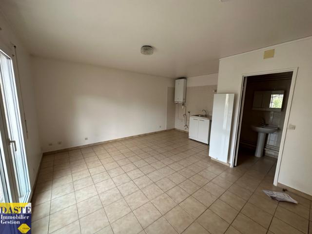 Studio de 25.1m2 au 1er étage
