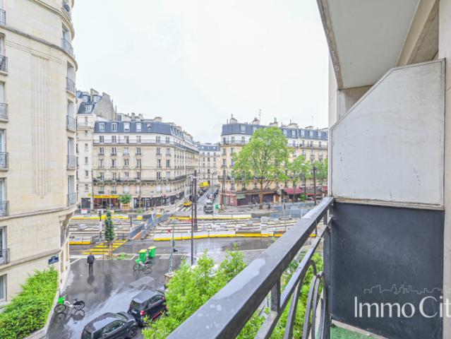Studio de 25m² avec balcon à Porte Maillot !