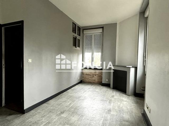 Studio de 26,32 m² à rénover dans petite copropriété