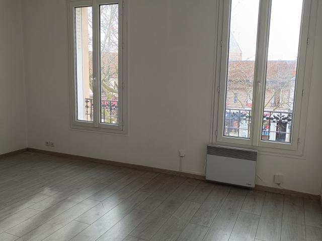 STUDIO de 27.29 m2 à 7 min à pied du RER A à Joinville le pont
