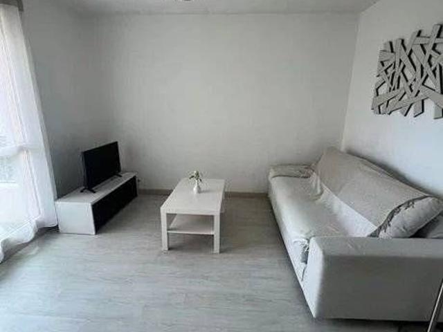 Studio de 27m² avec terrasse et parking