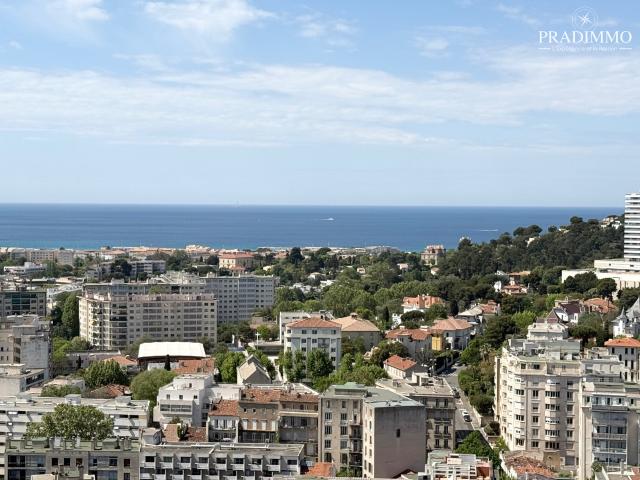 Studio de 28 m2 Marseille 8ème