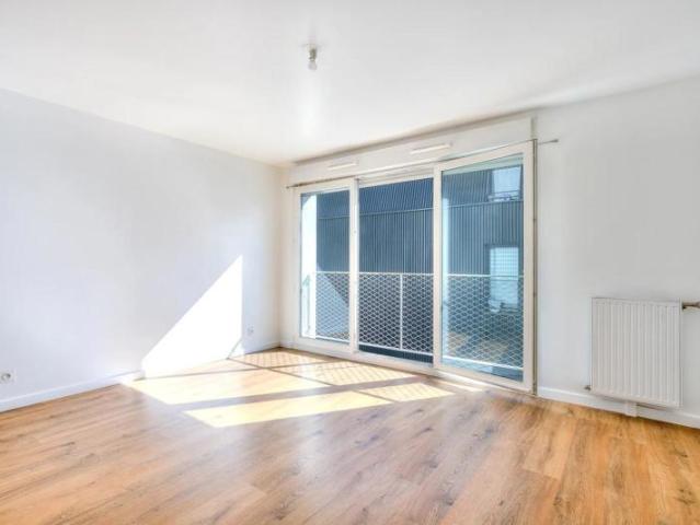 Studio 28m² avec balcon à Longjumeau