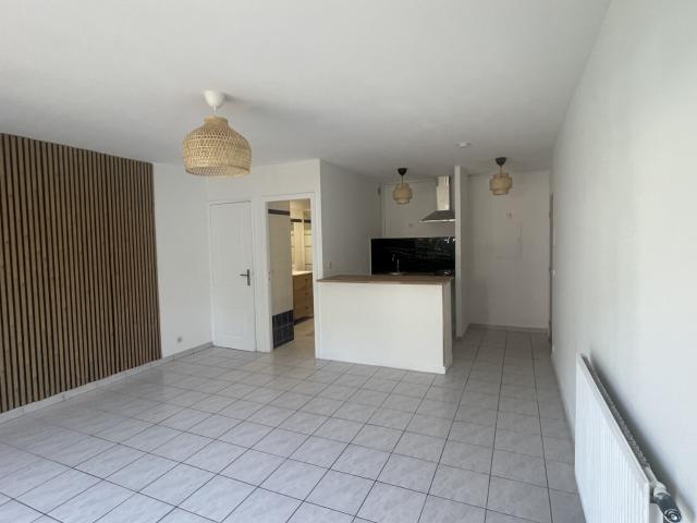 Studio de 30,5 m2 proche centre veille de Sevran