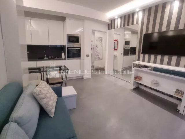 STUDIO DE 32 M2