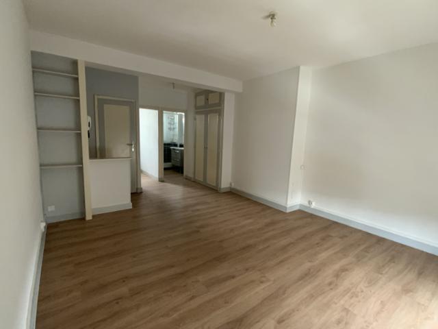 STUDIO DE 32 M2 EN CENTRE VILLE DE VERNON