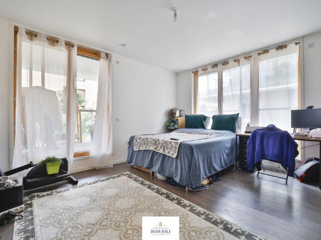 STUDIO DE 35,10 m² AVEC TERRASSE DE 16,18 m²