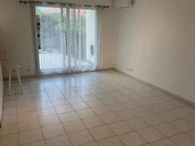 Studio de 40m² avec jardin privatif de 40m² et terrasse de 12m²