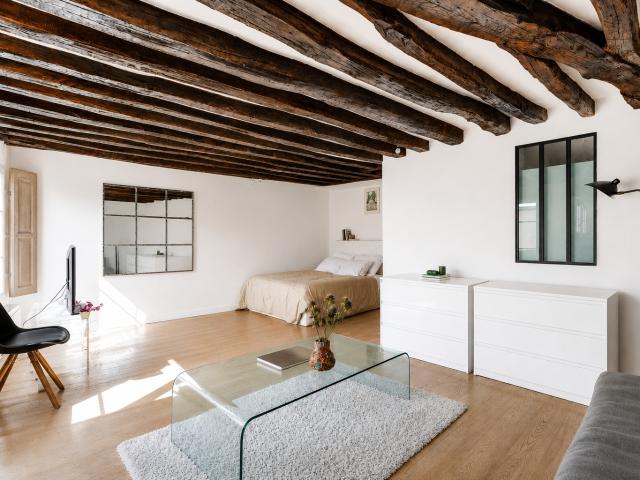 Studio de caractère au coeur du Marais !