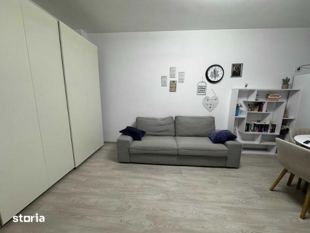 Studio de inchiriat