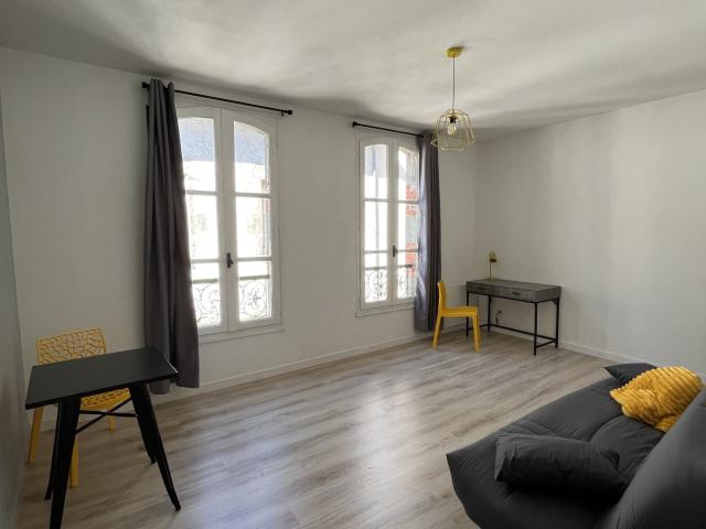 STUDIO déjà loué AURILLAC centre