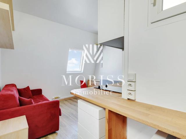 STUDIO – DERNIER ÉTAGE – 75009 PARIS